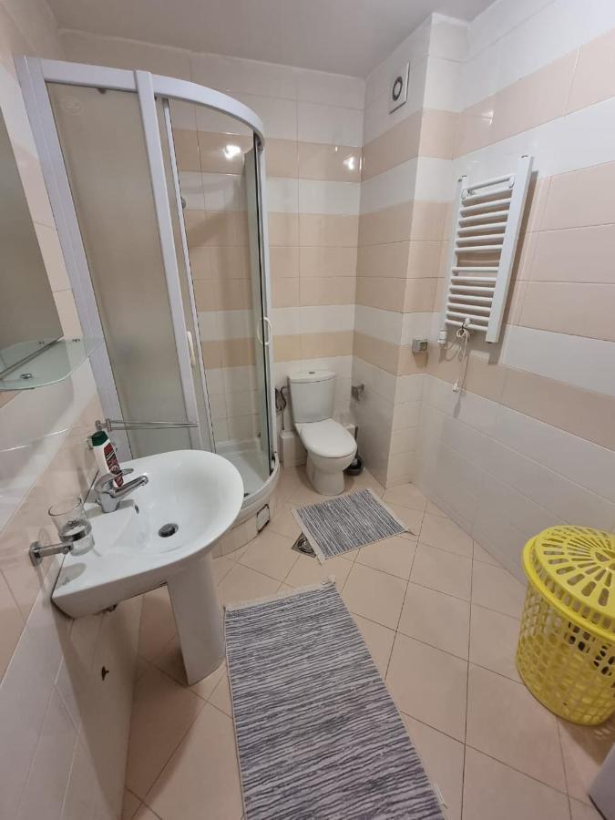 5 Star Apartment พอดโกริกา ภายนอก รูปภาพ