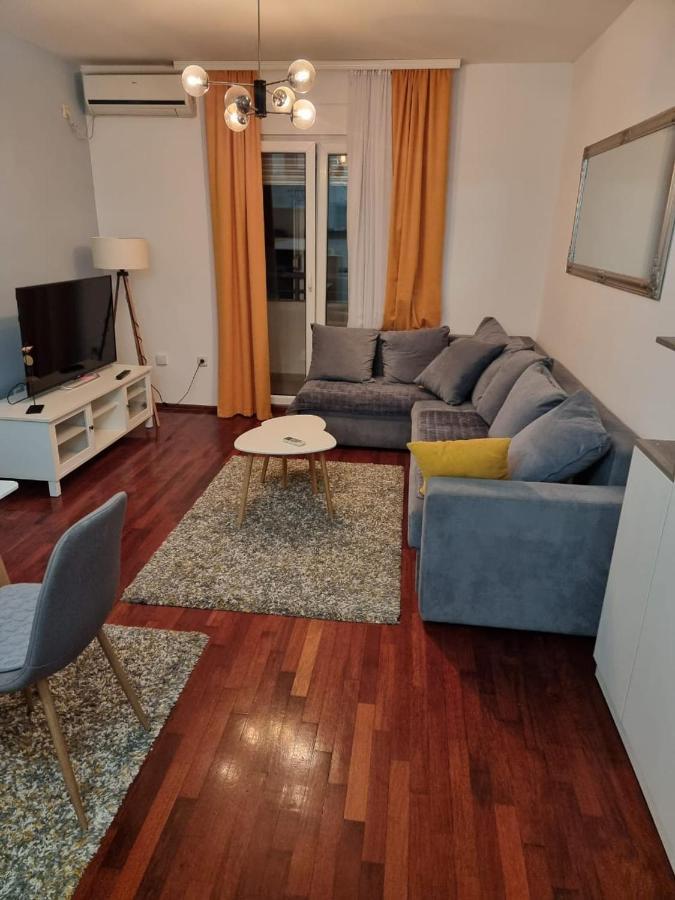 5 Star Apartment พอดโกริกา ภายนอก รูปภาพ